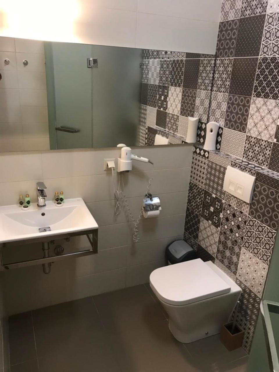 Wine Hotel צ'יסינאו מראה חיצוני תמונה